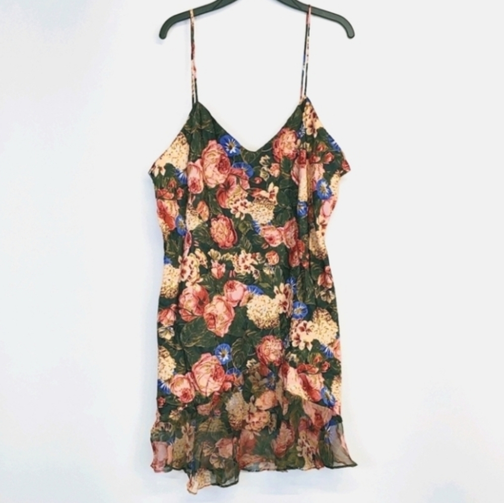 CIRCA 2000 Vintage Floral Nighty Size Small
